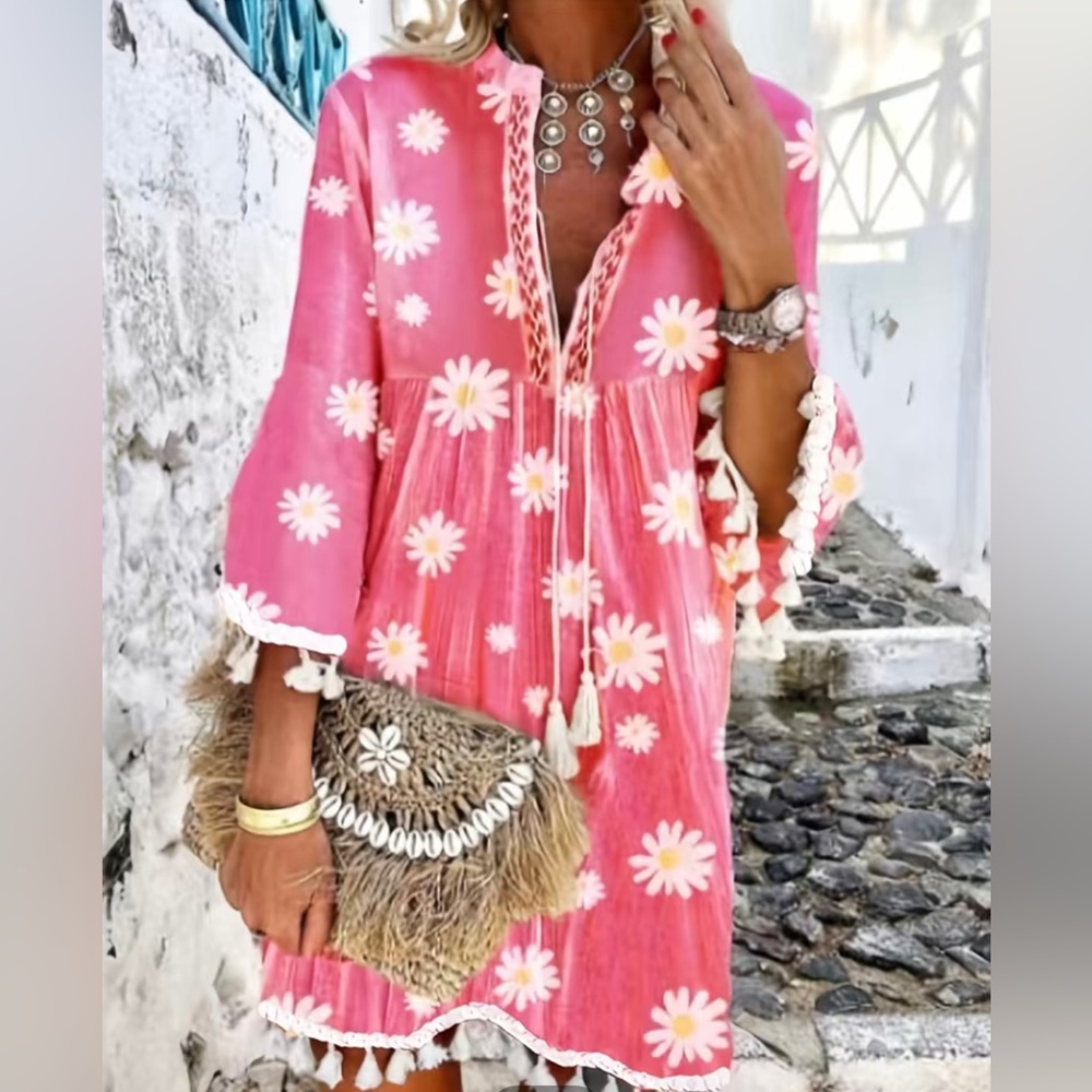 NWOT Daisy Print Tassel Dress, Vacation High Waist V Neck